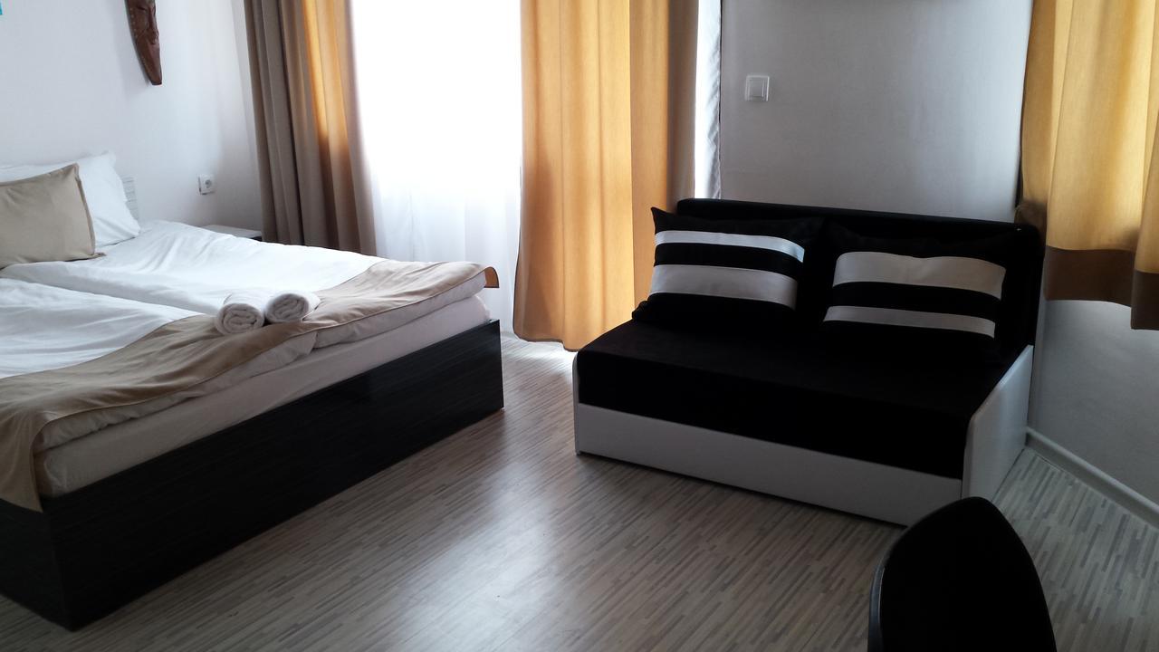 Tiara Hotel Dobrich Exterior foto